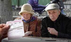 Guvernul pregătește noi pachete cu ajutoare pentru pensionari! Mâncare și medic la domiciliu 21 Pensionari - Guvernul pregătește noi pachete cu ajutoare pentru pensionari! Mâncare și medic la domiciliu