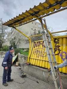 Dezbaterea stațiilor de autobuz! Avem toate detaliile proiectului: dimensiuni, dotări, bani! 2 vechile statii de autobuz (3)