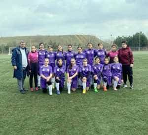 În Argeş, fetele par să joace fotbal mai bine decât bărbaţii! 1 Argeș fotbal fete