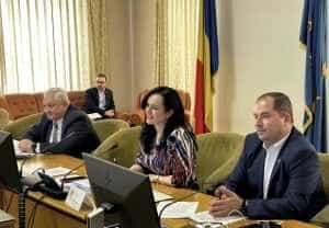 Proiect. Simona Bucura - Oprescu: ”La toate tipurile de alegeri politice din România minimum 30% dintre candidați să fie femei” 1 Sursă foto: Facebook SBO