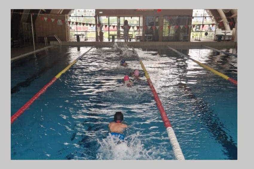 la Mioveni la Mioveni