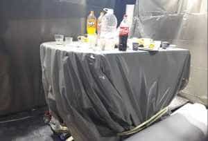 2023 05 18 12 - Pian de peste 35.000 euro folosit de muncitori pe post de masă, la teatrul din Târgu Jiu!