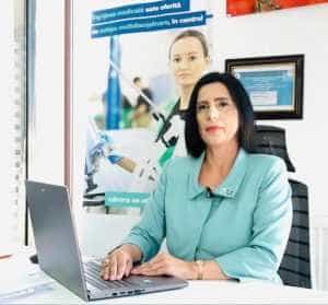 Estera Stămoiu, președinte OAMGMAMR Argeș: ”Asistenții medicali și moașele au competențe, cunoștințe și abilități suficiente pentru a încuraja și susține hrănirea la sân” 2 Estera Stamoiu ziua medicilor argeseni