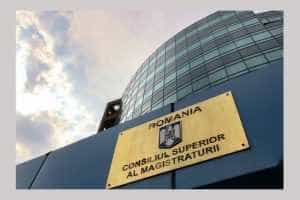 Un prim-procuror argeșean cercetat pentru „gravă neglijență” în exercitarea funcției 1 procuror cercetat