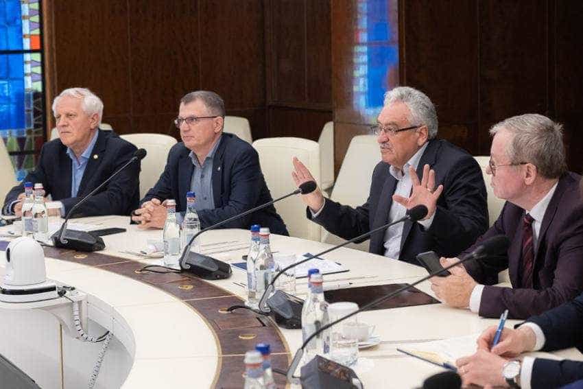 Sindicatele din Educatie la Guvern1 Sursă foto: Facebook Guvernul Romaniei
