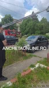 ACUM! Intervenție de urgență într-un apartament din Mioveni! 1 pompieri 2 - ACUM! Intervenție de urgență într-un apartament din Mioveni!