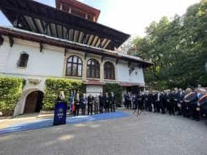 148 de ani de la înființarea Partidului Național Liberal. Premierul Nicolae Ciucă, la Vila Florica din Ștefănești 3 148 de ani liberalism - 148 de ani de la înființarea Partidului Național Liberal. Premierul Nicolae Ciucă, la Vila Florica din Ștefănești