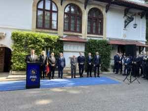 148 de ani de la înființarea Partidului Național Liberal. Premierul Nicolae Ciucă, la Vila Florica din Ștefănești 7 Nicolae ciuca la Vila Florica - 148 de ani de la înființarea Partidului Național Liberal. Premierul Nicolae Ciucă, la Vila Florica din Ștefănești