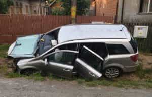 accident e1685036026203 - (VIDEO) Accident grav cu 4 victime în Argeș! O mașină a intrat într-un cap de pod!