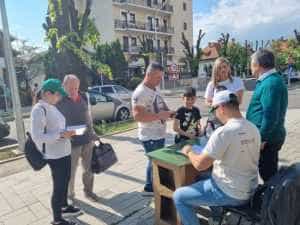Deputatul Adrian Miuțescu: ”Tinerii din Forța Dreptei Argeș au demarat campania de strângere de semnături” 1 Sursă foto: Facebook Adrian Miutescu