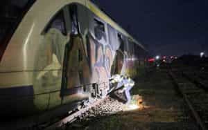 incendiu tren noapte e1685473869198 - Incenziu izbucnit la motorul unui tren cu 60 de persoane, lângă Pitești!