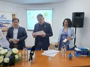 Piky, mascota Apă Canal 2000 SA Pitești, împlinește 20 ani! 1 Sursă foto: Facebook Cristian Gentea.