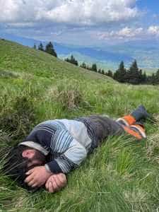 Argeș: Acțiune de salvare pe munte! Un bărbat de 34 de ani a fost transportat la spital! 1 barbat pacient - Argeș: Acțiune de salvare pe munte! Un bărbat de 34 de ani a fost transportat la spital!