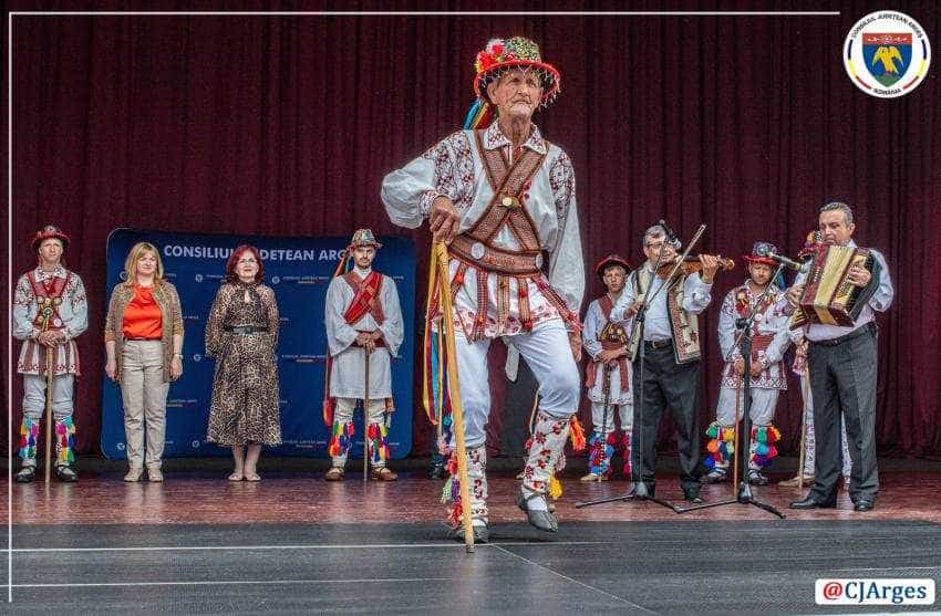 festival căluș Pitești Argeș