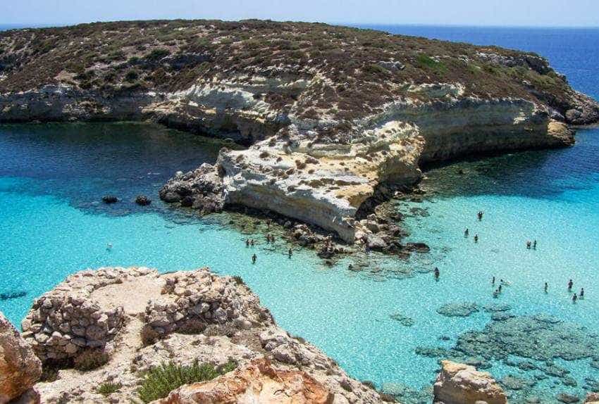island-of-lampedusa Sicilia Sursă foto: costahouse.it.