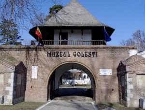 Călătorie în timp la Muzeul Golești – costume, istorie și tradiție în epoca fanariotă 1 Sursă foto: Facebook Muzeul Golesti