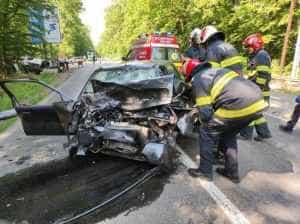 Trei persoane au murit și un adolescent a fost resuscitat, după ce două mașini s-au ciocnit la ieșire din Sibiu 1 accident Sibiu