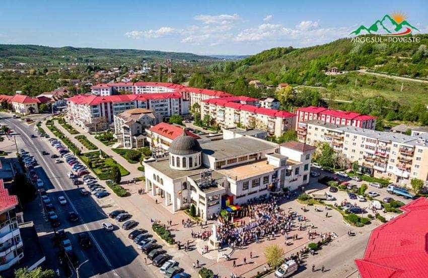 Topoloveni Topoloveni