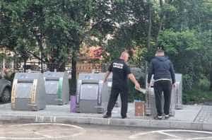 Pitești. Au aruncat gunoiul în stradă și s-au ales cu amenzi! 23 Sursă foto: Facebook Primăria MUnicipiului Pitesti
