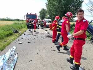 accident prahova doi morti ranit elicopter smurd 840980 - Doi șoferi au murit pe loc în urma unui impact violent! Unul dintre ei era căutat de polițiștii pentru viol