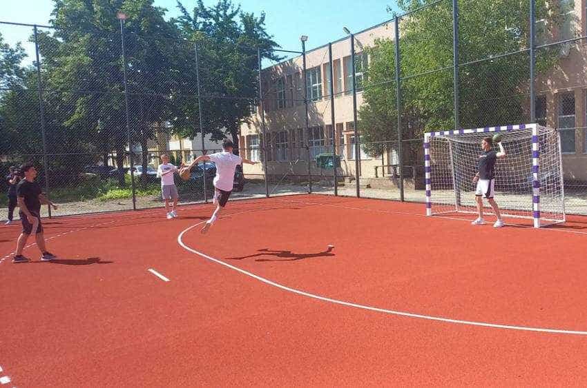 teren de sport Colegiul Maria Teiuleanu1 Sursă foto: Facebook Cristian Gentea