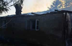 casa incendiu e1687550128760 - Casă în flăcări în Domnești! Intervin de urgență pompierii