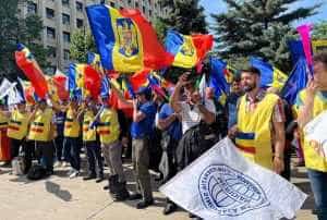 Protest CFR - Sindicatele CFR protestează azi la Ministerul Transporturilor
