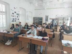 elev3 - Liceul care deține fermă didactică, cămin și cantină modernă!