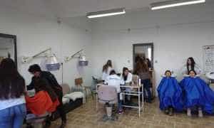 LICEUL TEHNOLOGIC AUTO CURTEA DE ARGEs estetica2 - Meseria e brățară de aur! Alege Liceul Tehnologic Auto Curtea de Argeș!