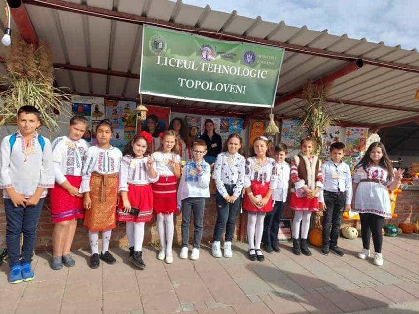 Alege liceul care formează specialiști în Alimentație, Turism și Mecanică! 6 LIceul Tehnologic Topoloveni Festivalul Toamnei - Alege liceul care formează specialiști în Alimentație, Turism și Mecanică!