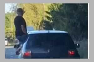 (VIDEO) Argeș - Teribilist ieșit pe geamul mașinii în mers 1 teribilist in arges