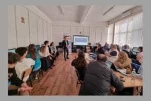 Liceul care creează economiști! Numeroase specializări! 3 Colegiul Economic „Maria Teiuleanu” Pitești