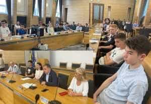 Ei sunt elevii piteșteni care vor merge în tabără la Zlatibor 19 Sursă foto: Facebook Cristian Gentea.
