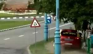 accident raliu cursa - Tânăr de 17 ani, spulberat de o mașină de raliu - Întreg momentul a fost filmat