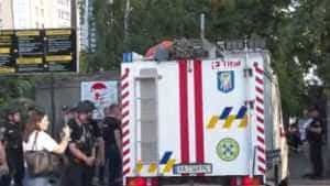 bomba - Un bărbat s-a aruncat în aer cu o bombă într-un tribunal din Kiev!