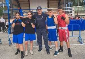 Fetele dau bine cu pumnul. CSM Pitești, pe podium la Cupa Dunării la BOX 1 Sursă foto: Facebook CSM Pitesti