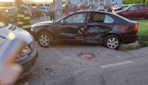 accident Valea Iasuluia - Accident la Valea Iașului! Două mașini implicate