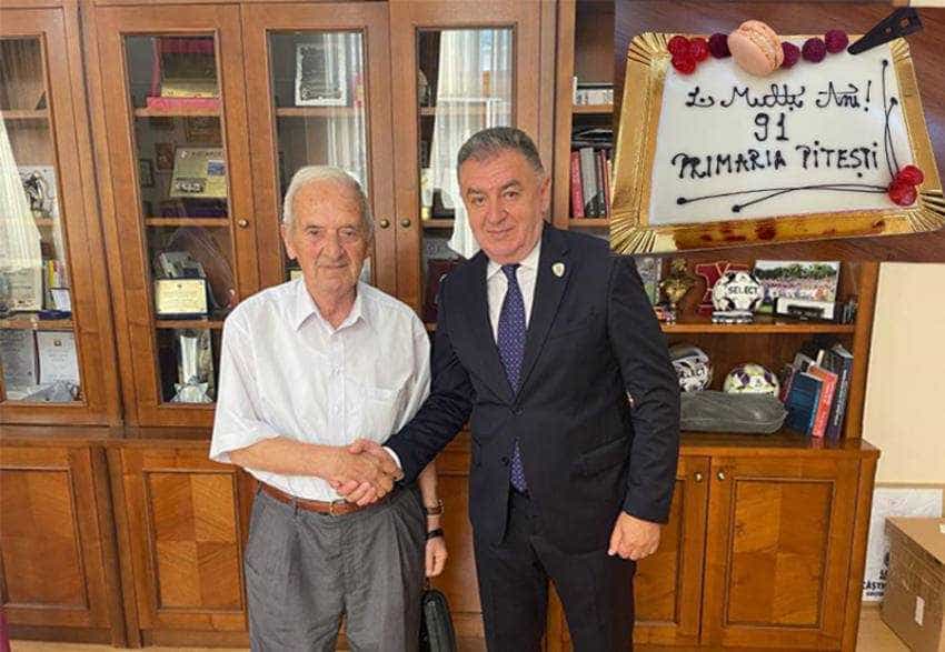 La multi ani serviu rizescu gentea Sursă foto: Facebook Cristian Gentea.