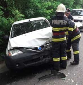 Accident rutier produs pe Autostrada A1 Curtea de Argeș-Pitești 1 pompieri accident - Accident rutier produs pe Autostrada A1 Curtea de Argeș-Pitești