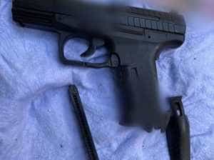 fa173cb4 8ae3 4b60 b8ab 41c308395ee1 - Tânăr de 22 de ani, împușcat de prietenul său! A ajuns la spital