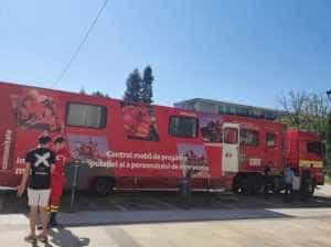 cenyrul de pregatire smurd - Caravana SMURD „Fii pregătit” și Centrul Mobil pentru Răspuns la Situații de Urgență sunt prezente în municipiul Câmpulung!