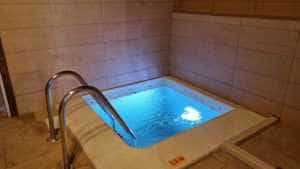 Se anunță zile de caniculă și nu știi cum să te răcorești? Fă o vizită la Marcea Sport! 1 Marcea spa