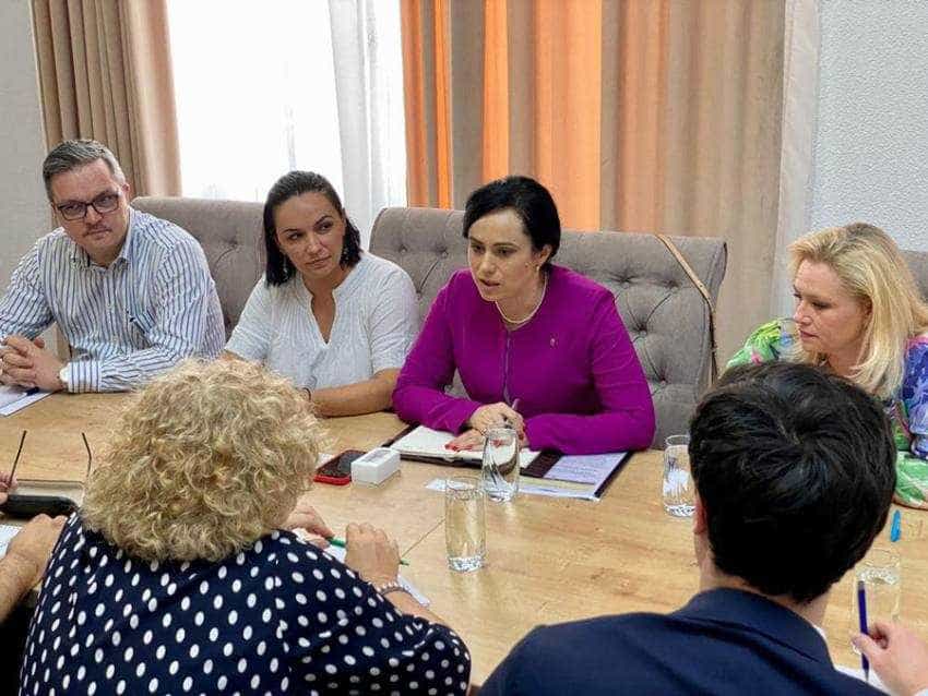 Sursă foto: Facebook Simona Bucura-Oprescu.