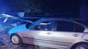 56f84f28 2b63 483a a719 30823796fa9c - Accident grav la Corbi! A intrat cu mașina într-un stâlp de electricitate