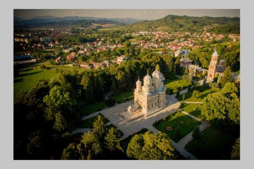 Mănăstirea Curtea de Argeș Mănăstirea Curtea de Argeș