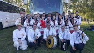 Ansamblul Folcloric „Nuntașii Bihorului“ din Oradea vine la Mioveni 5 Ansamblul Folcloric „Nuntașii Bihorului“ din Oradea