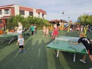 Un nou loc de joacă dat în folosință la Bradu 1 la Bradu