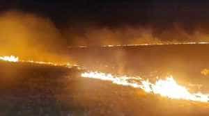 2023 08 04 6 - (VIDEO) Incendiu în Suseni! O miriște a luat foc