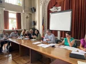 După discuțiile cu partenerii sociali. Ministrul Muncii: ”Doar împreună putem găsi cea mai bună variantă” 1 Sursă foto: Facebook Simona Bucura Oprescu.