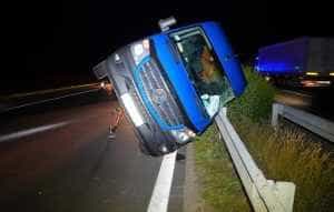 Microbuz înmatriculat în România, accident mortal pe autostrada M5 din Ungaria 9 Accident mortal Ungaria - Microbuz înmatriculat în România, accident mortal pe autostrada M5 din Ungaria